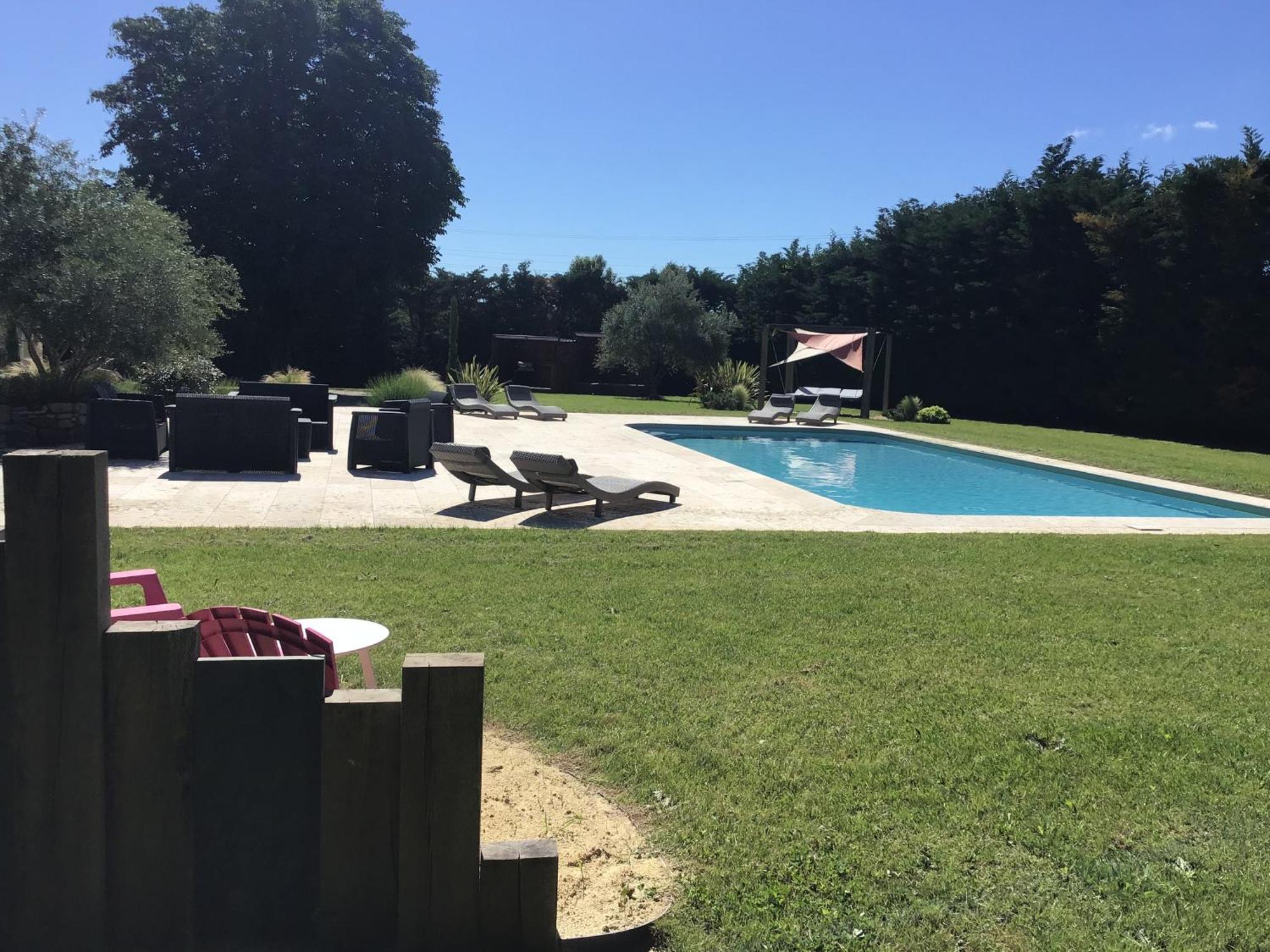 Domaine Chamarel Villa Saint-Paulet-de-Caisson Exterior photo